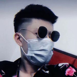 小屁孩玩弄人妻系列
